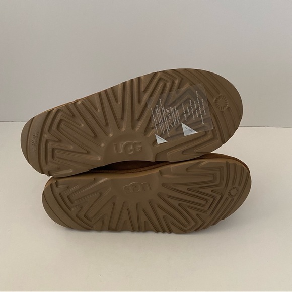 UGG Classic Mini Boots Chestnut Kid’s 5 6 (Fits a Women’s 7 8) NWOB - Picture 4 of 15